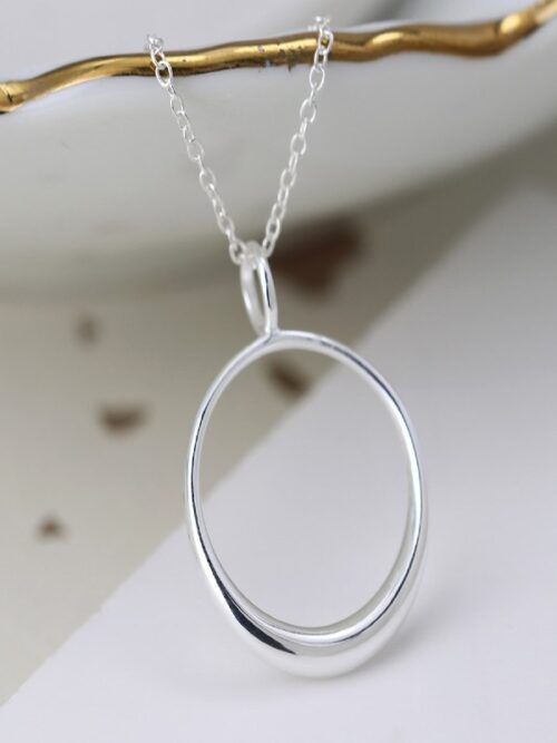 Jewelery | Silver Simple Circle Necklace | Take Good Care